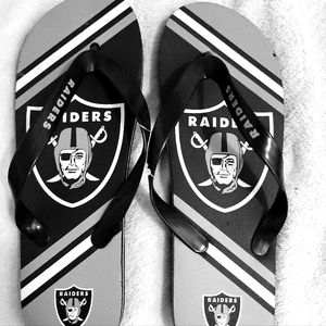 Raiders summer sandals